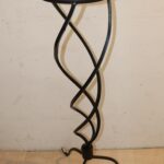 Support pour plantes en fer forgé