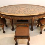 Table basse orientale sculpté avec 6x tabourets gigognes