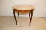 Table de salon avec marbre