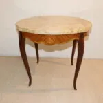 Table de salon avec marbre