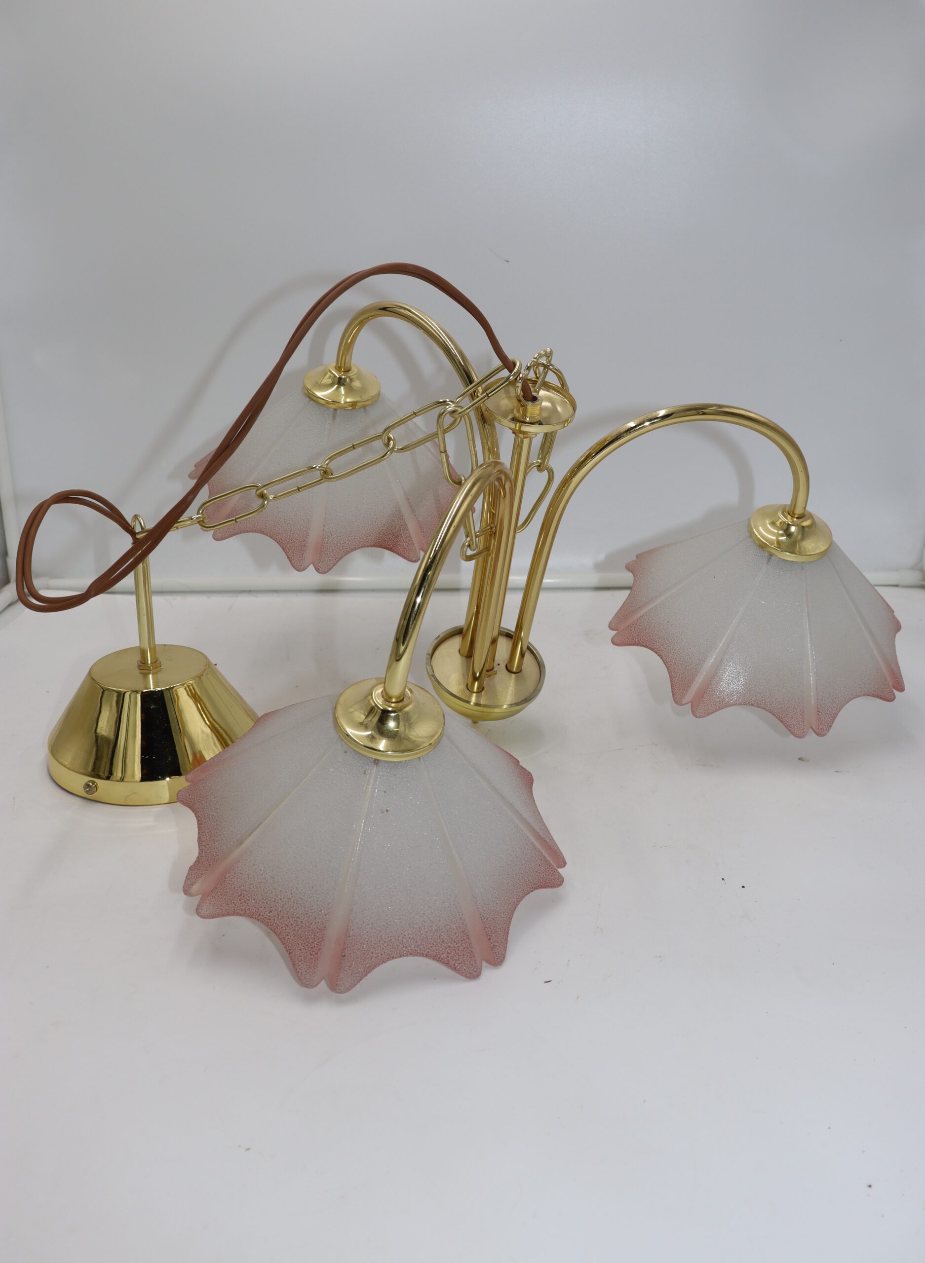 DC 278 Lampe plafonnier laiton et verre – Image 1