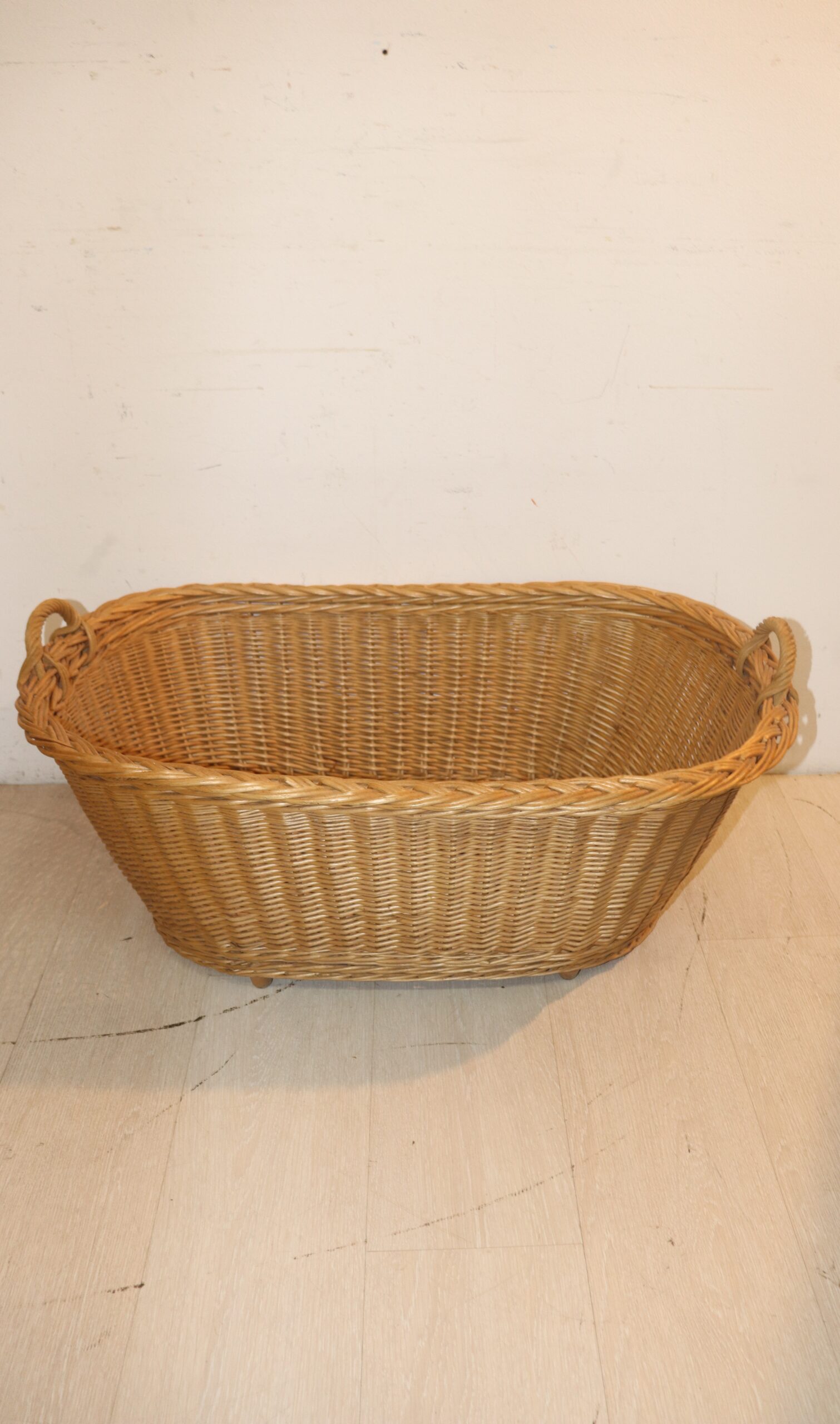 9901 (2) Corbeille en osier – Image 1