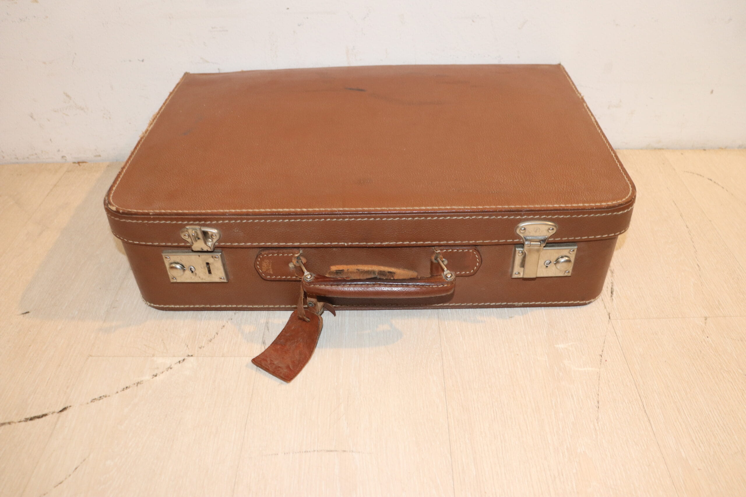 9902 Valise vintage – Image 1