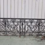 Barrière en fer forgé