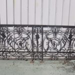 Barrière en fer forgé